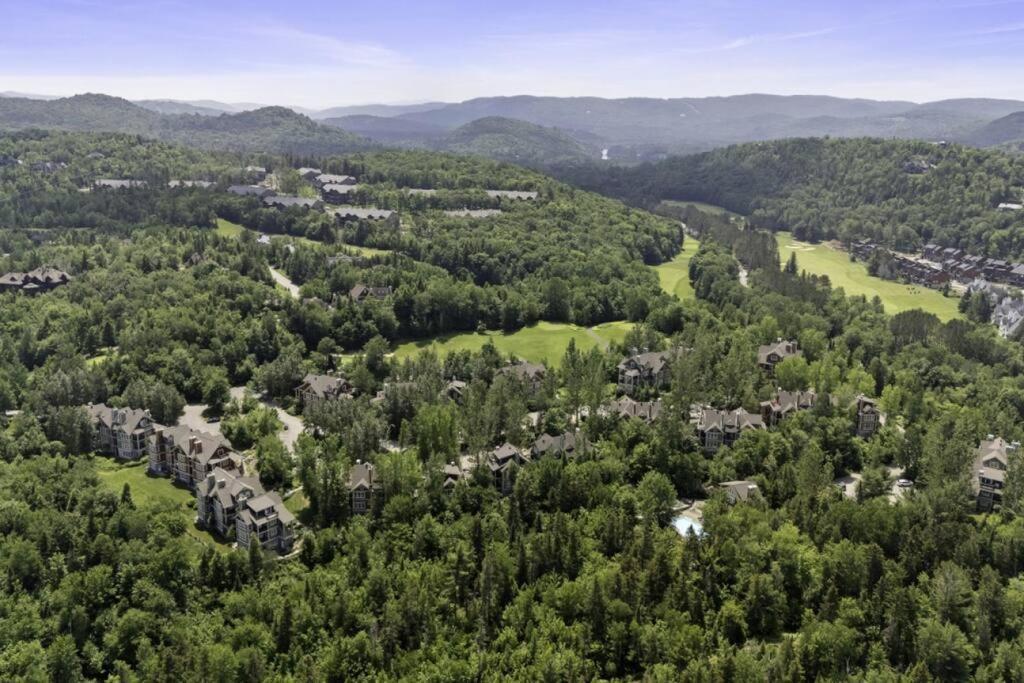 Les Manoirs Wpool & Hot Tub Near Village 110-7 Mont-Tremblant Exteriör bild