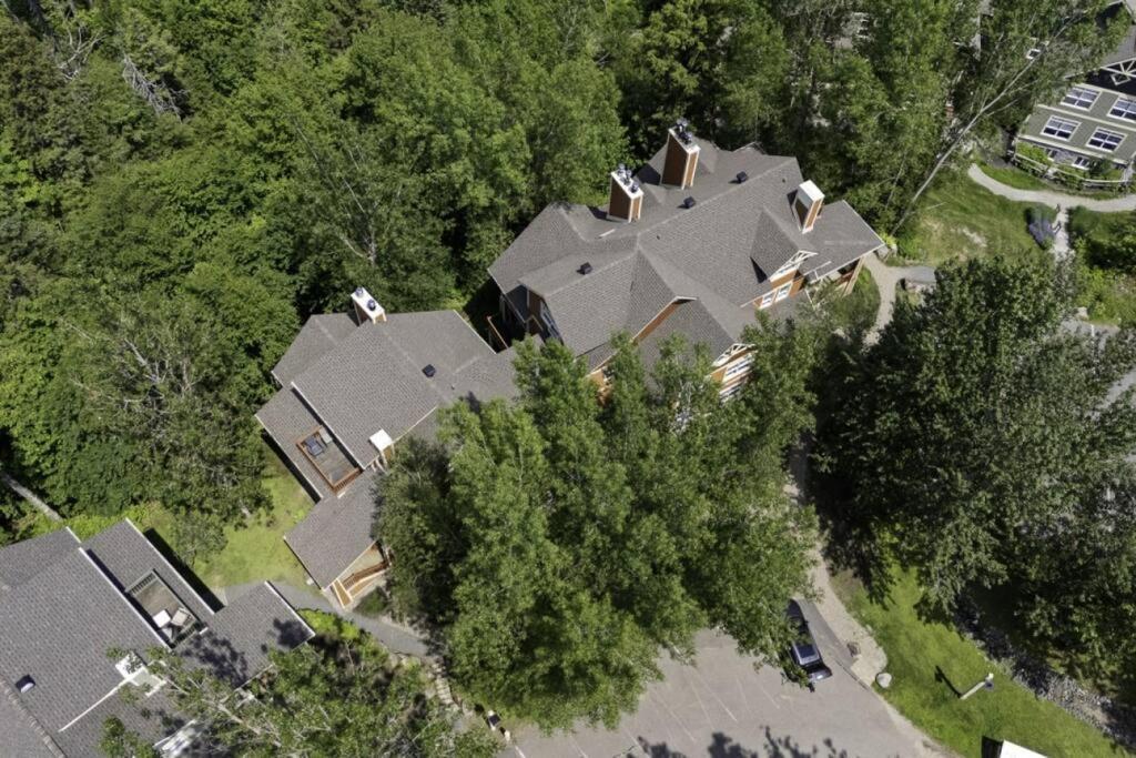 Les Manoirs Wpool & Hot Tub Near Village 110-7 Mont-Tremblant Exteriör bild