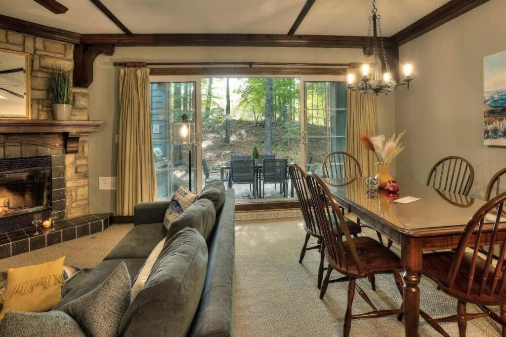 Les Manoirs Wpool & Hot Tub Near Village 110-7 Mont-Tremblant Exteriör bild