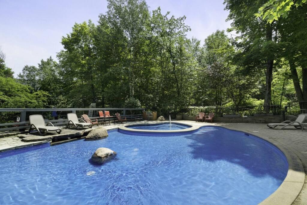 Les Manoirs Wpool & Hot Tub Near Village 110-7 Mont-Tremblant Exteriör bild