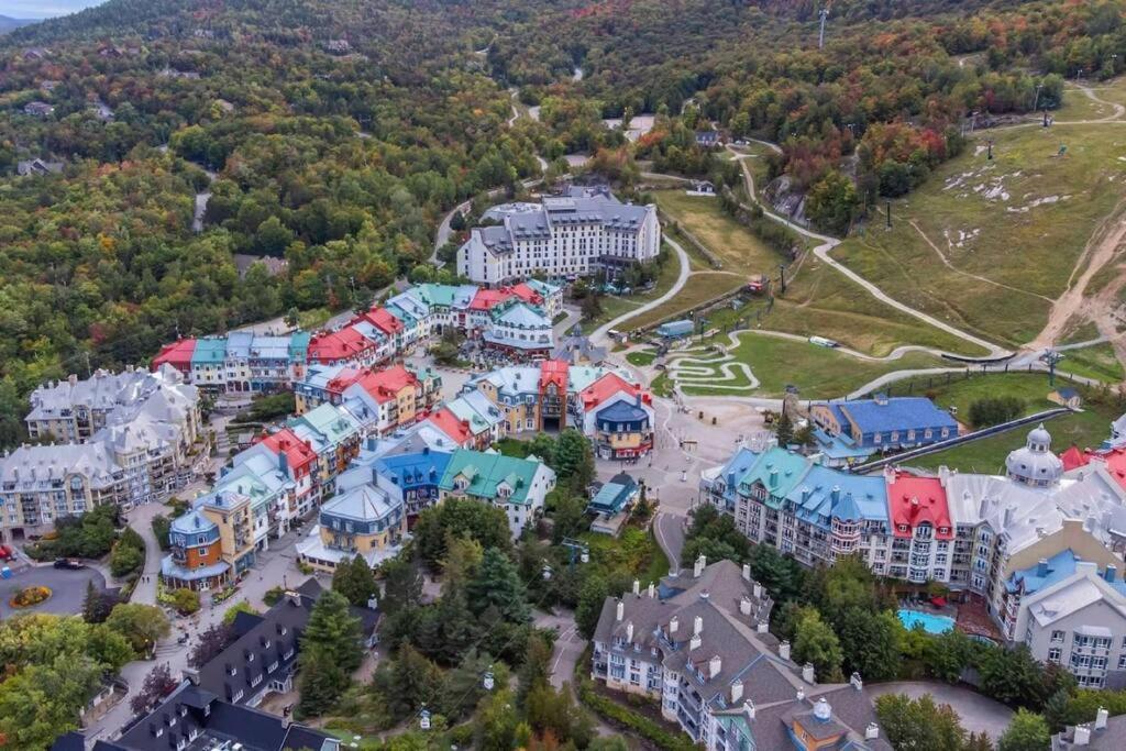Les Manoirs Wpool & Hot Tub Near Village 110-7 Mont-Tremblant Exteriör bild
